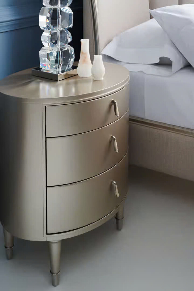 BEDSIDE BEAUTY